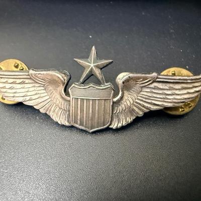 WW2 Military Bayonet with Scabbard plus 3 Badges