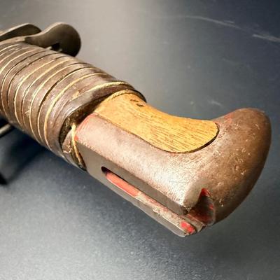 WW2 Military Bayonet with Scabbard plus 3 Badges