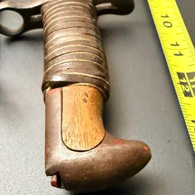 WW2 Military Bayonet with Scabbard plus 3 Badges