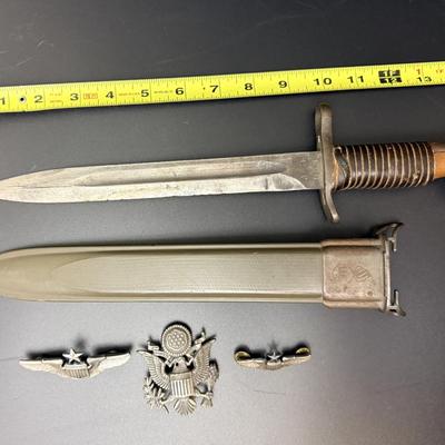 WW2 Military Bayonet with Scabbard plus 3 Badges