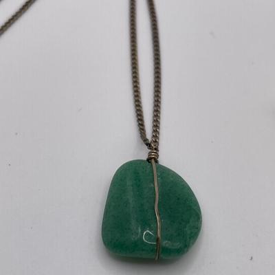 Aventurine stone and Eiffel Tower jewelry