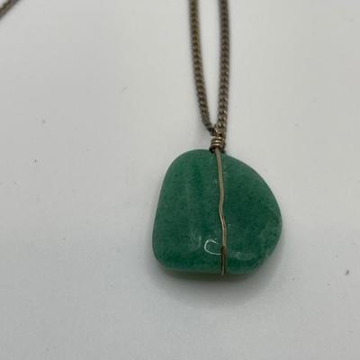 Aventurine stone and Eiffel Tower jewelry