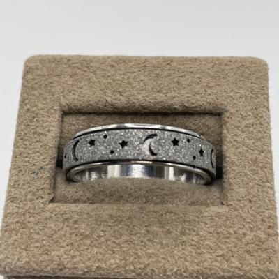Men’s rings