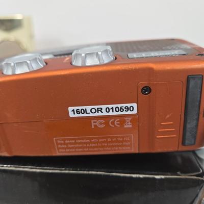 LOT 36: Lafayette SWR & Field Strength Meter, Realistic Hand Held Portable AM-FM Radio, Sony Tick-Talk Clock Radio, Etón Microlink...