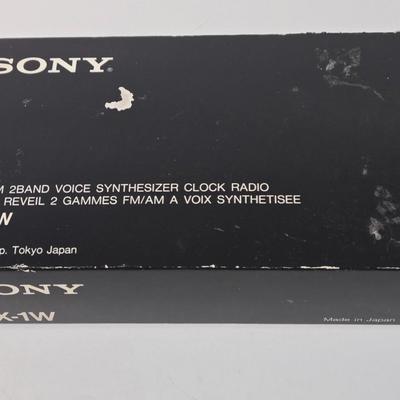 LOT 36: Lafayette SWR & Field Strength Meter, Realistic Hand Held Portable AM-FM Radio, Sony Tick-Talk Clock Radio, Etón Microlink...