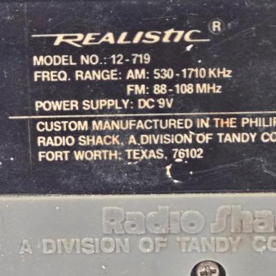 LOT 36: Lafayette SWR & Field Strength Meter, Realistic Hand Held Portable AM-FM Radio, Sony Tick-Talk Clock Radio, Etón Microlink...