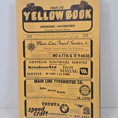 LOT 37: Multiple Family Crests, 3 Fenton Bicentennial Commemorative Plates, Miniature Liberty Bell, Pictorial History of the Great Civil...