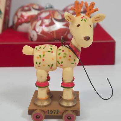 LOT 38: Vintage National No. 7W Christmas Tree Holder, Christmas Ball Ornaments from The Corning Collection, Georg Jensen Special Edition...