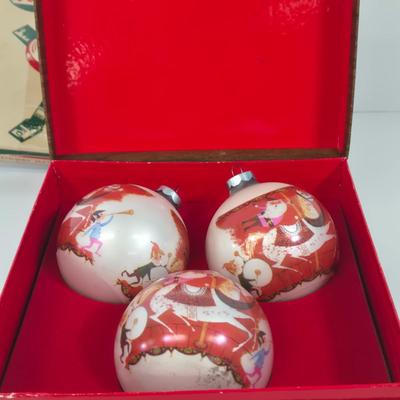 LOT 38: Vintage National No. 7W Christmas Tree Holder, Christmas Ball Ornaments from The Corning Collection, Georg Jensen Special Edition...