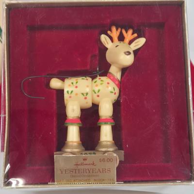 LOT 38: Vintage National No. 7W Christmas Tree Holder, Christmas Ball Ornaments from The Corning Collection, Georg Jensen Special Edition...