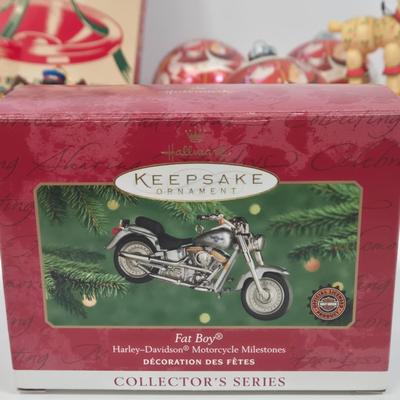 LOT 38: Vintage National No. 7W Christmas Tree Holder, Christmas Ball Ornaments from The Corning Collection, Georg Jensen Special Edition...