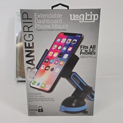 LOT 39: Notebook Travel Surge Protecter, Tech and Go Braided Earphones, Soleus Running Watch, Dashboard Phone Mount, Multiple Screen...