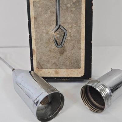 LOT 94: Regina Atlas Marcato Pasta Maker, Ekco Miracle 2-in-1 French Fry Cutter, Vintage 1975*Hirco Rosette And Patty Shell, and Vintage...