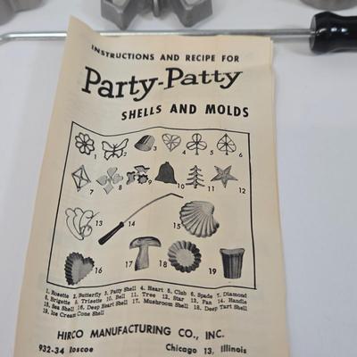 LOT 94: Regina Atlas Marcato Pasta Maker, Ekco Miracle 2-in-1 French Fry Cutter, Vintage 1975*Hirco Rosette And Patty Shell, and Vintage...