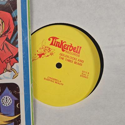 LOT 102: Vintage Power Tronic Solid State Phonograph and Multiple Children's Albums