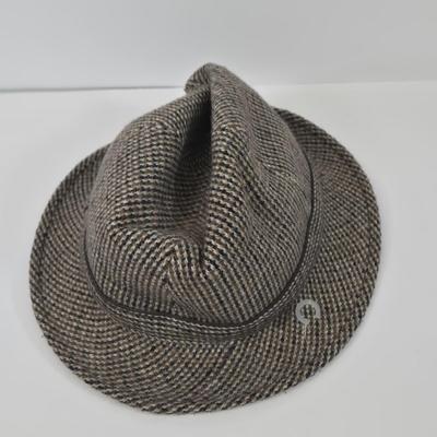 LOT 104: Large Collection and Variety of Men's Hats