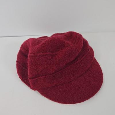 LOT 104: Large Collection and Variety of Men's Hats