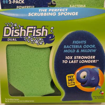 LOT 105: Go Fish Scrub Sponges, Gilmour 362 Professional Hose End Sprayer, Brookstone Motorized Grill Brush, Sears Rotisserie Kit,...