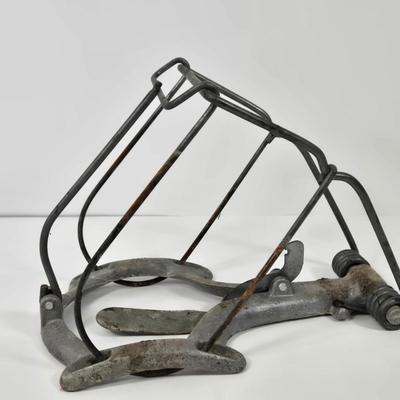 LOT 105: Go Fish Scrub Sponges, Gilmour 362 Professional Hose End Sprayer, Brookstone Motorized Grill Brush, Sears Rotisserie Kit,...