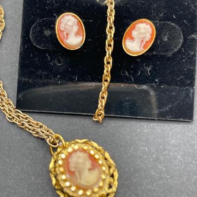 Cameo and blue necklace and earrings sets