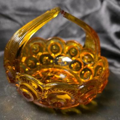 Vintage L.E. Smith Moon & Stars Amber Glass Split-Handle Basket – Mid-Century Pressed Glass Candy Dish