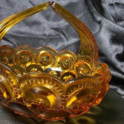Vintage L.E. Smith Moon & Stars Amber Glass Split-Handle Basket – Mid-Century Pressed Glass Candy Dish