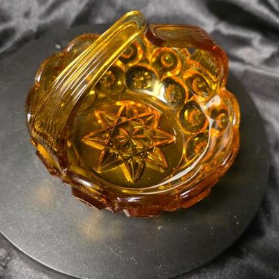 Vintage L.E. Smith Moon & Stars Amber Glass Split-Handle Basket – Mid-Century Pressed Glass Candy Dish