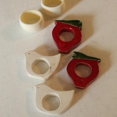 Sale Photo Thumbnail #46: Charming napkin rings