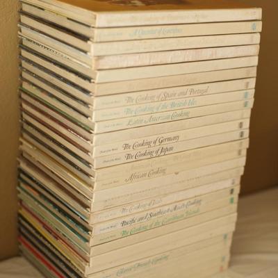 Sale Photo Thumbnail #60: Collection of vintage cookbooks set of 20