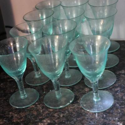 Sale Photo Thumbnail #92: Glassware set