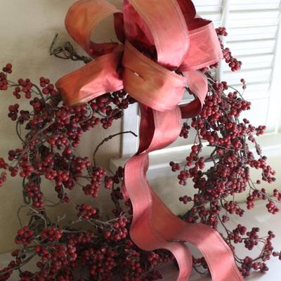 Sale Photo Thumbnail #106: Berry Wreath