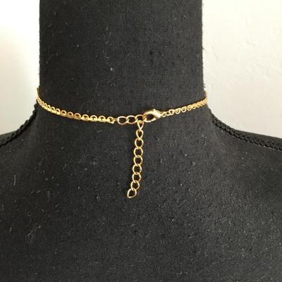 Beautiful, vintage, gold toned collar statement necklace