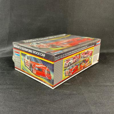 Sale Photo Thumbnail #242