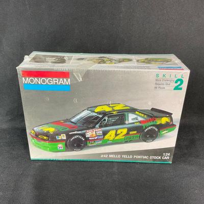 Sale Photo Thumbnail #294