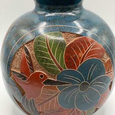 Nicaraguan Signed Jose Lopez folk art vase