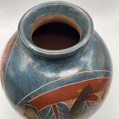 Nicaraguan Signed Jose Lopez folk art vase