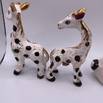 Giraffe and bunny S&P shakers