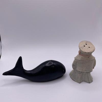 Cast Metal Moby Dick Shaker Set