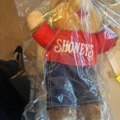 Shoney’s restaurant plush