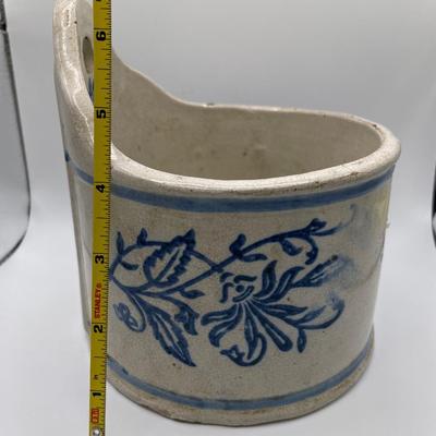 Stoneware hanging salt box