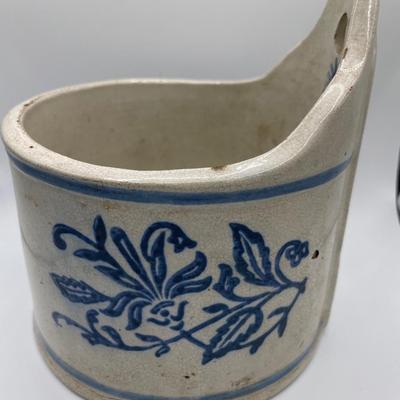 Stoneware hanging salt box