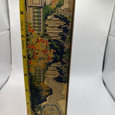 Art style chocolate tin