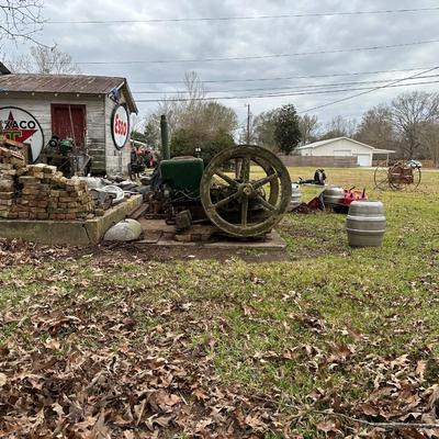 Large Antique Hit & Miss Stationary Engine