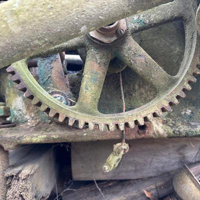 Large Antique Hit & Miss Stationary Engine