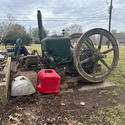 Large Antique Hit & Miss Stationary Engine
