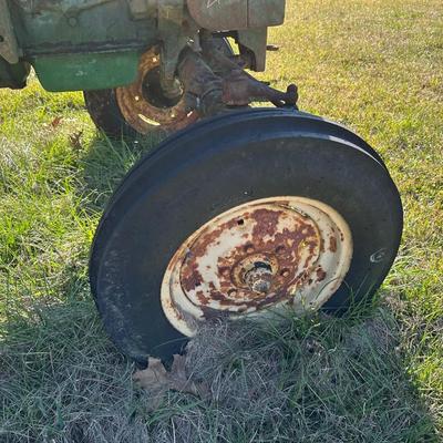 Vintage John Deere Model 40-S Tractor – Complete, Patina, Farm Find
