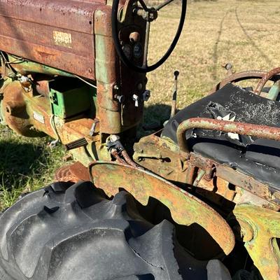 Vintage John Deere Model 40-S Tractor – Complete, Patina, Farm Find