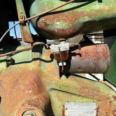 Vintage John Deere Model 40-S Tractor – Complete, Patina, Farm Find