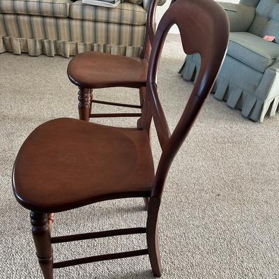 Sale Photo Thumbnail #8: A truly exceptional opportunity to acquire a magnificent pair of original Victorian Balloon Back side chairs, steeped in history and presented in a rare, prestigious condition. Dating precisely to the mid-19th century (circa 1840-1860), these chairs are a