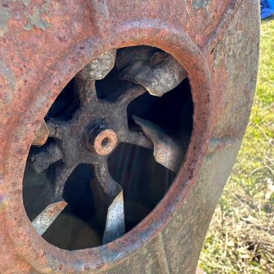 Antique Buffalo Forge “Handy” Hand-Crank Blacksmith Forge Blower